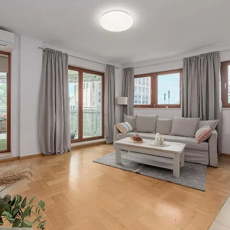 Apartamento Lumina 2br With Parking, Balcony And Ac I Center Varsóvia