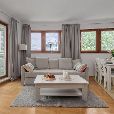 Lumina 2br With Parking, Balcony And Ac I Center Apartamento