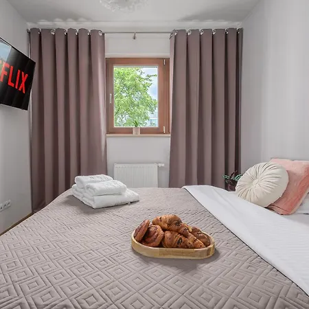 Lumina 2br With Parking, Balcony And Ac I Center Apartamento *