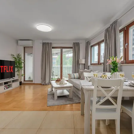 Apartamento Lumina 2br With Parking, Balcony And Ac I Center *