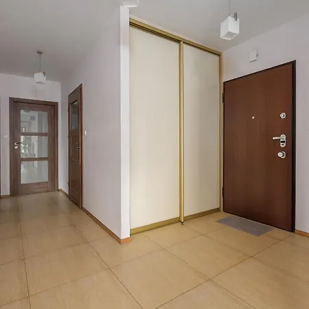 Lumina 2br With Parking, Balcony And Ac I Center Varsóvia