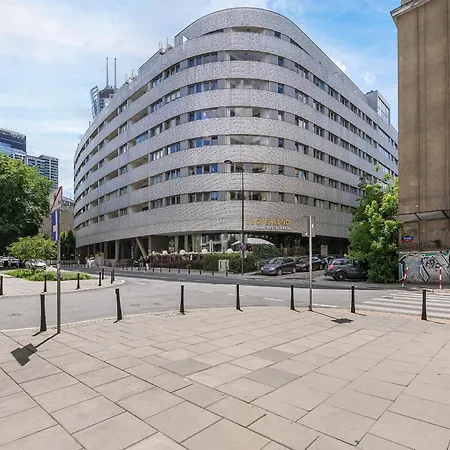 Lumina 2br With Parking, Balcony And Ac I Center * Varsóvia